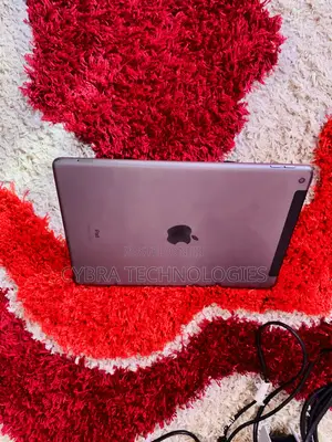 Apple iPad 10.2 (2019) 32 GB Gray