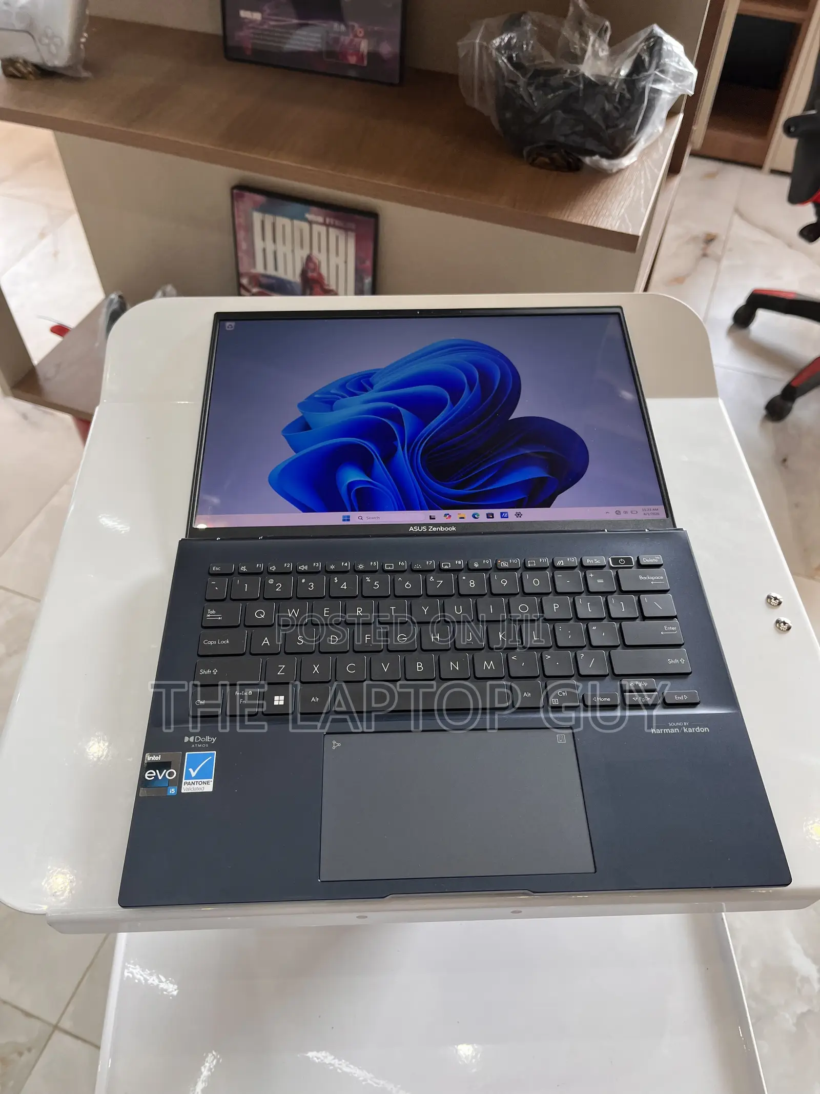 Laptop Asus Zenbook 14 8GB Intel Core i5 SSD 256GB