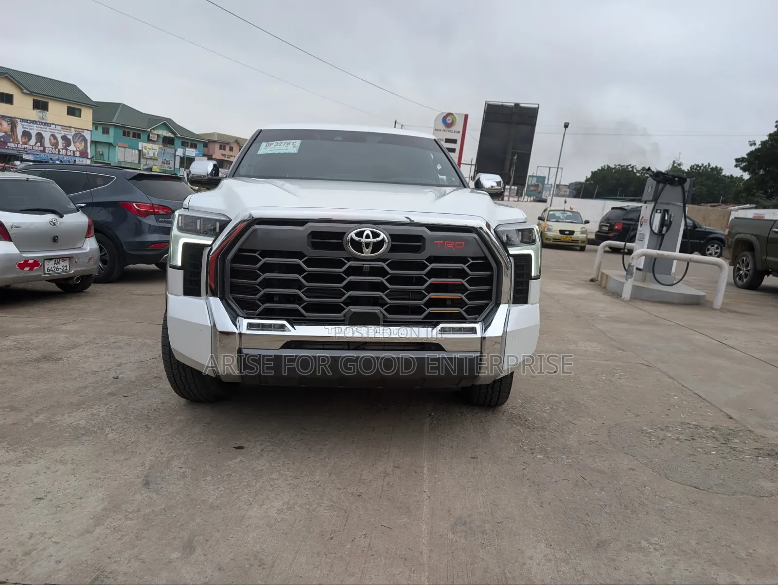 Toyota Tundra 2023 White