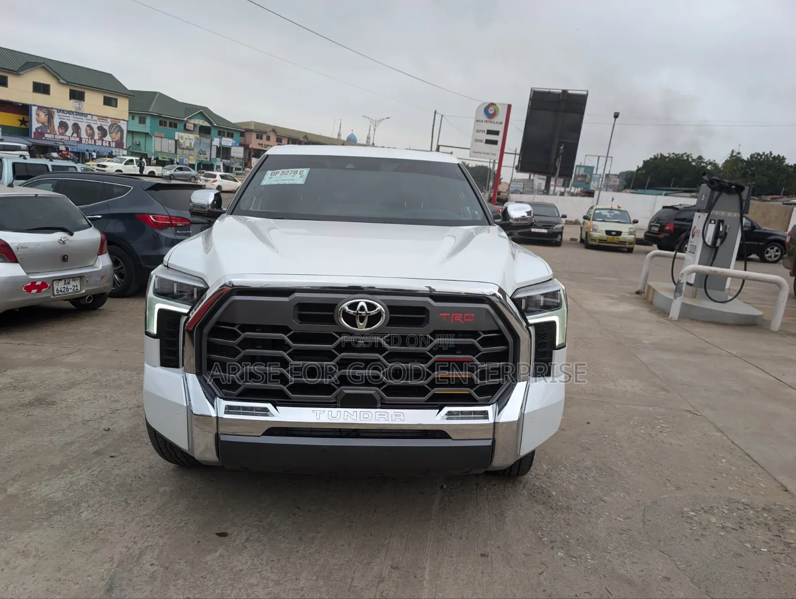 Toyota Tundra 2023 White