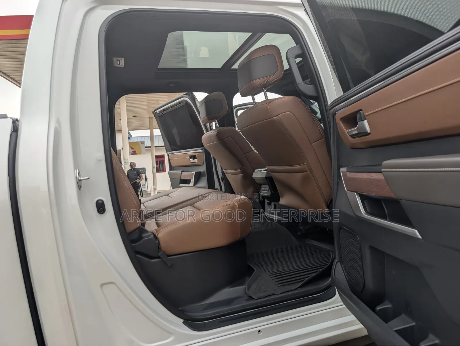 Toyota Tundra 2023 White