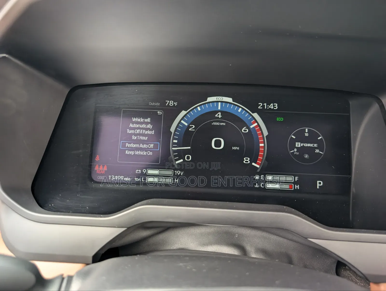 Toyota Tundra 2023 White