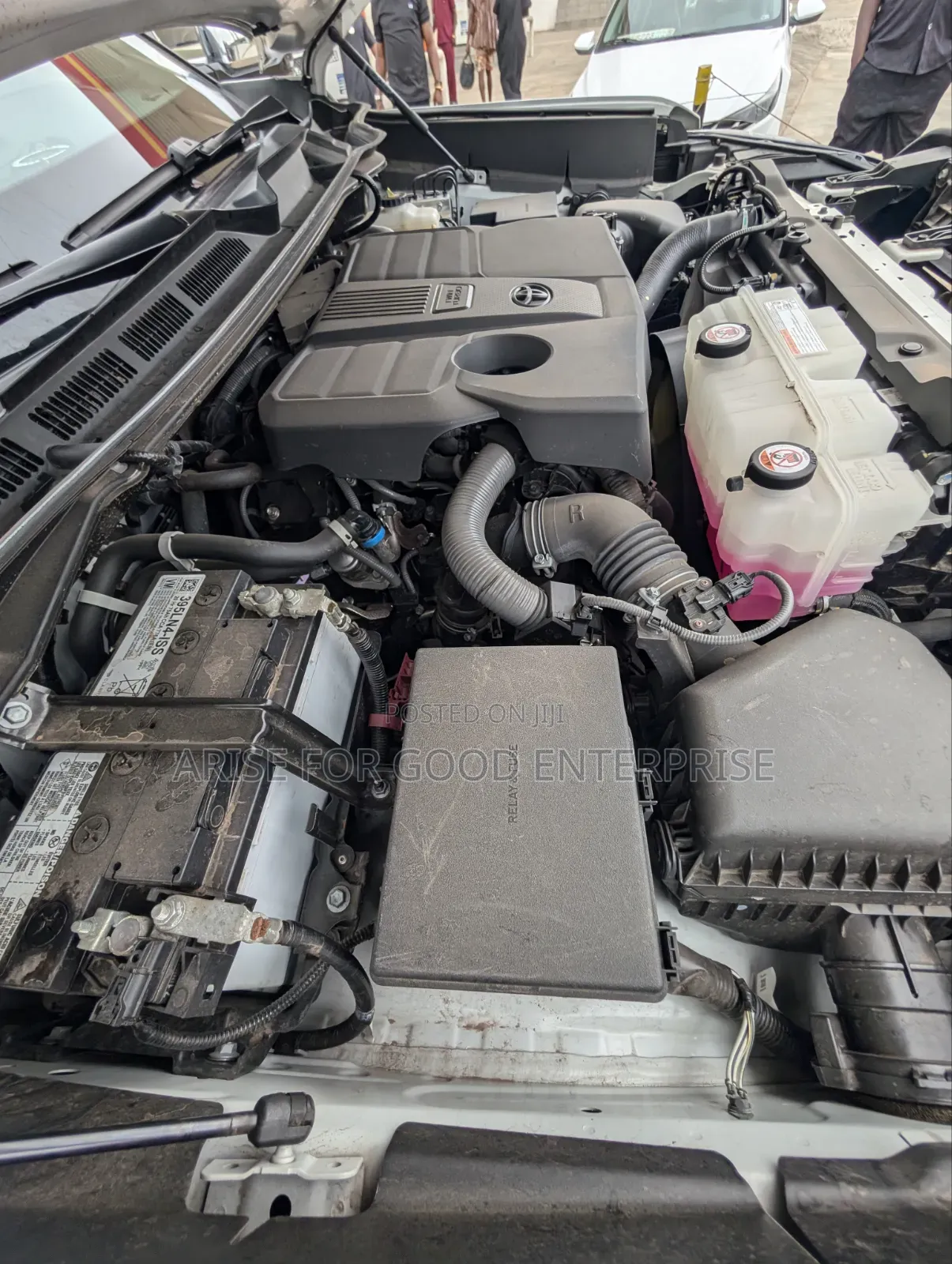 Toyota Tundra 2023 White