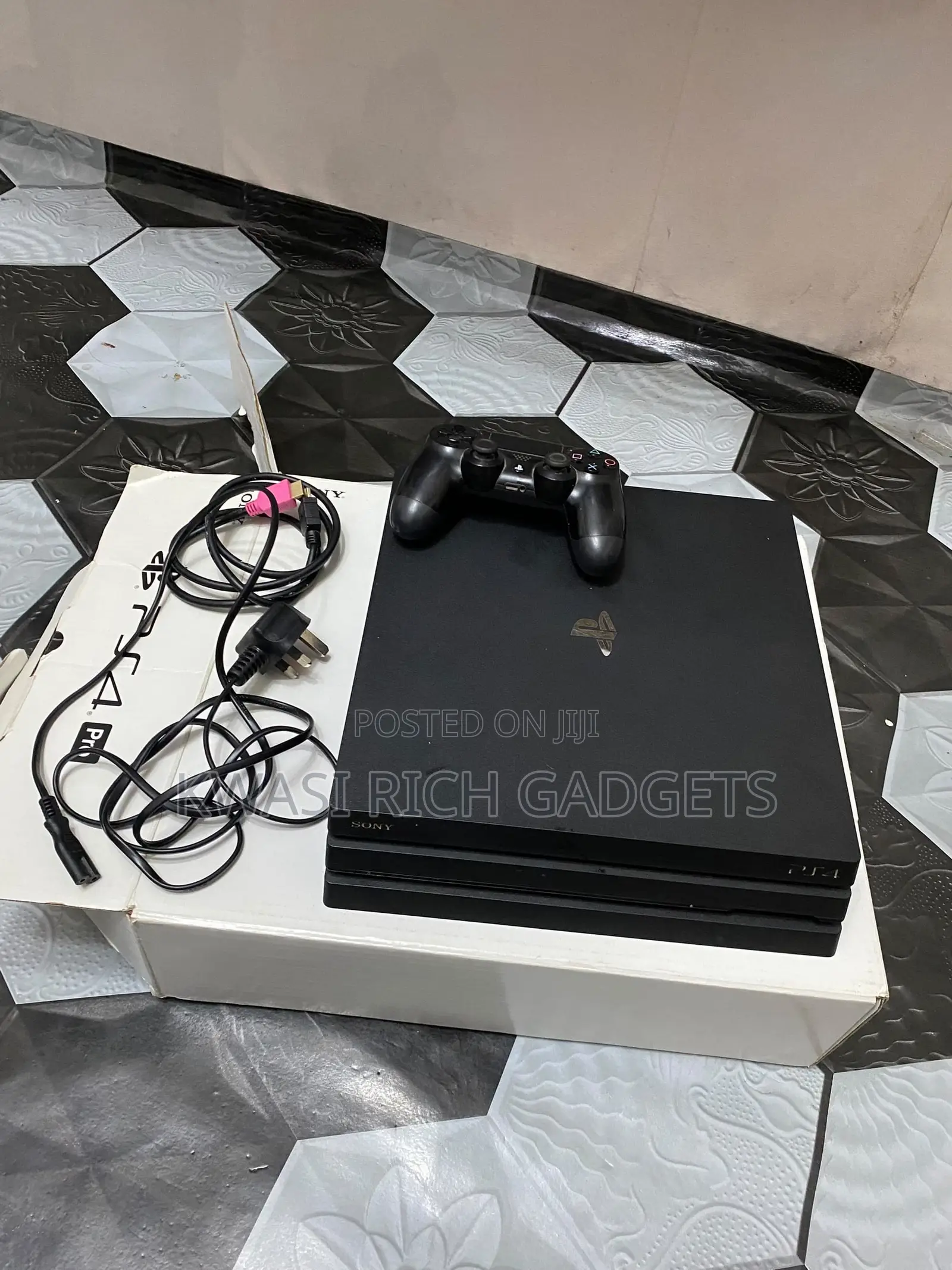 Ps4 Pro 1tb Jailbreak Version Empty Console