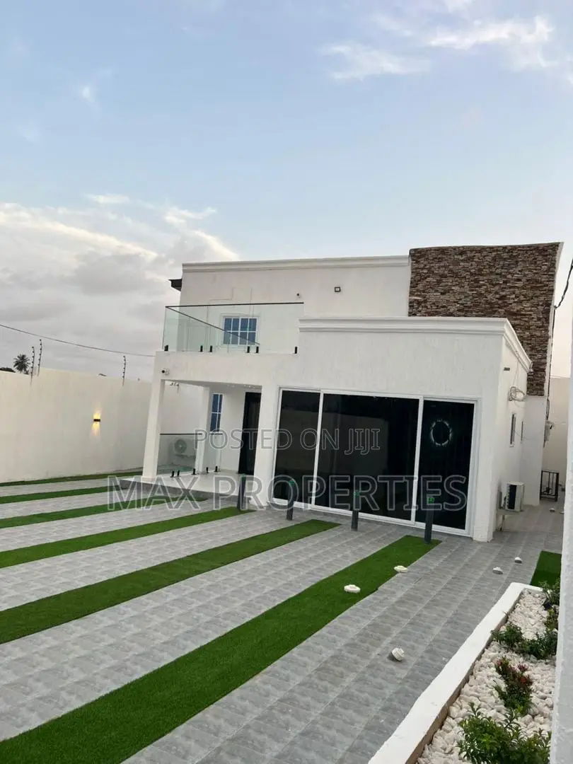 3bdrm House in Amasaman for sale