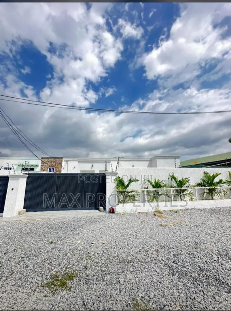 3bdrm House in Amasaman for sale