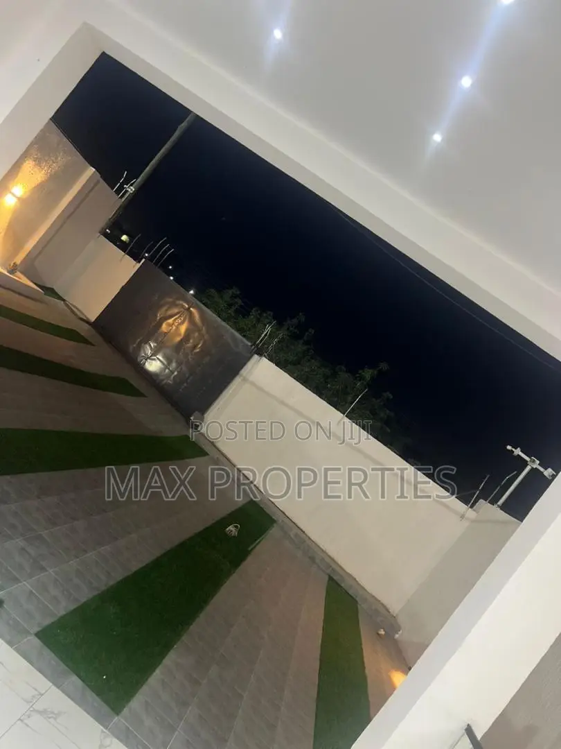 3bdrm House in Amasaman for sale