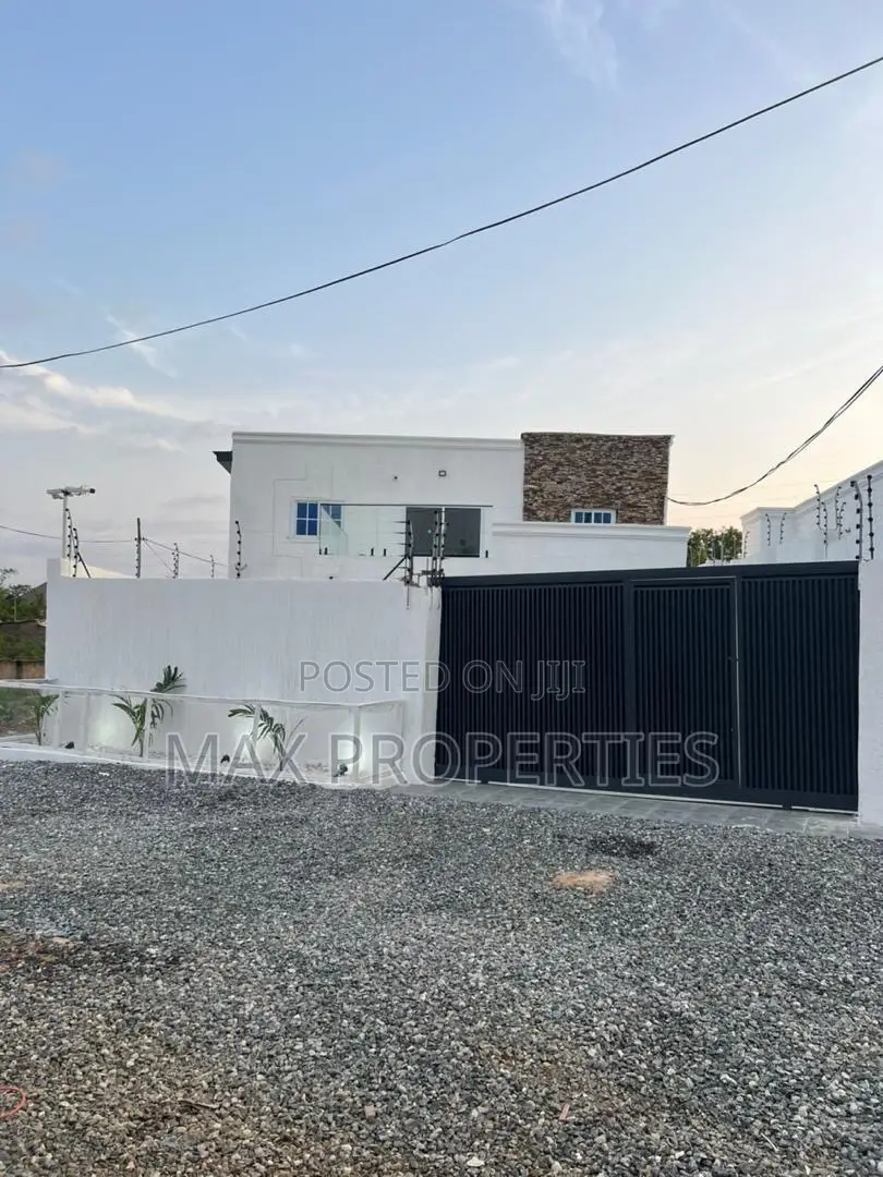 3bdrm House in Amasaman for sale