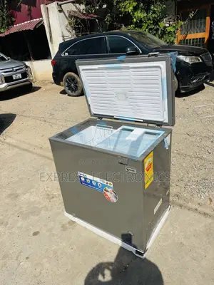 Limited Stock Chest Freezer Single Door 200L