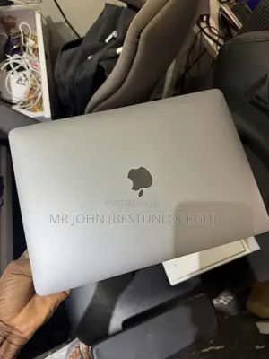 Laptop Apple MacBook Pro 2022 M2 8GB Apple M2 SSD 256GB