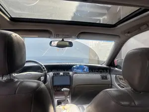 Toyota Avalon 3.0 2000 Orange