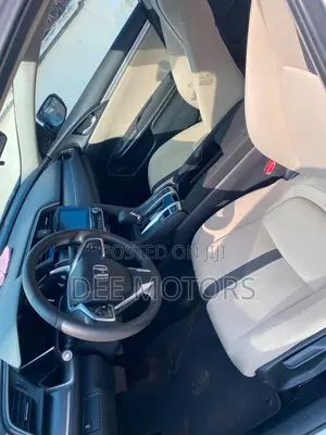 Honda Civic 2018 White