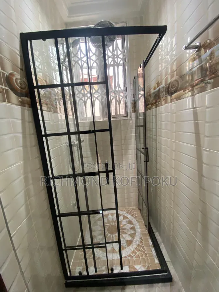 2bdrm Apartment in Kofis Realty, Baatsona Total for rent