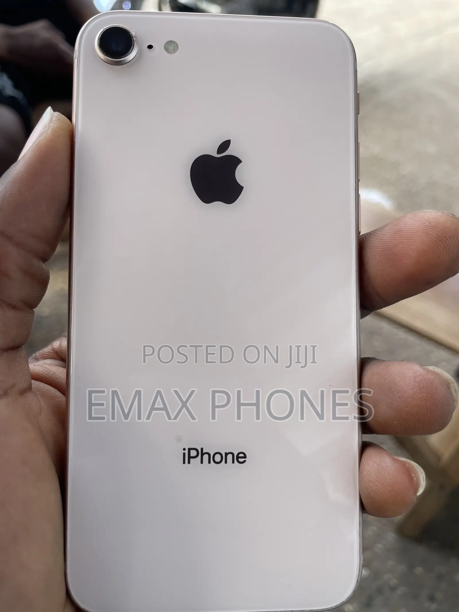 Apple iPhone 8 64 GB Gold