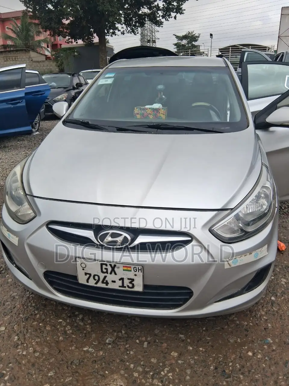 Hyundai Accent SE 2013 Silver