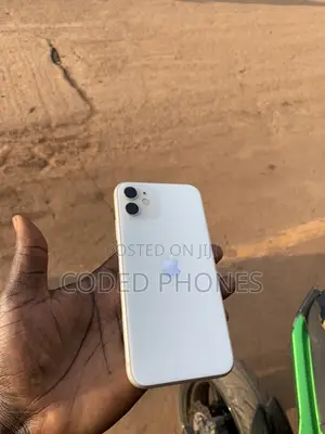Apple iPhone 11 64 GB White