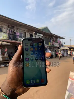 Apple iPhone 11 64 GB White