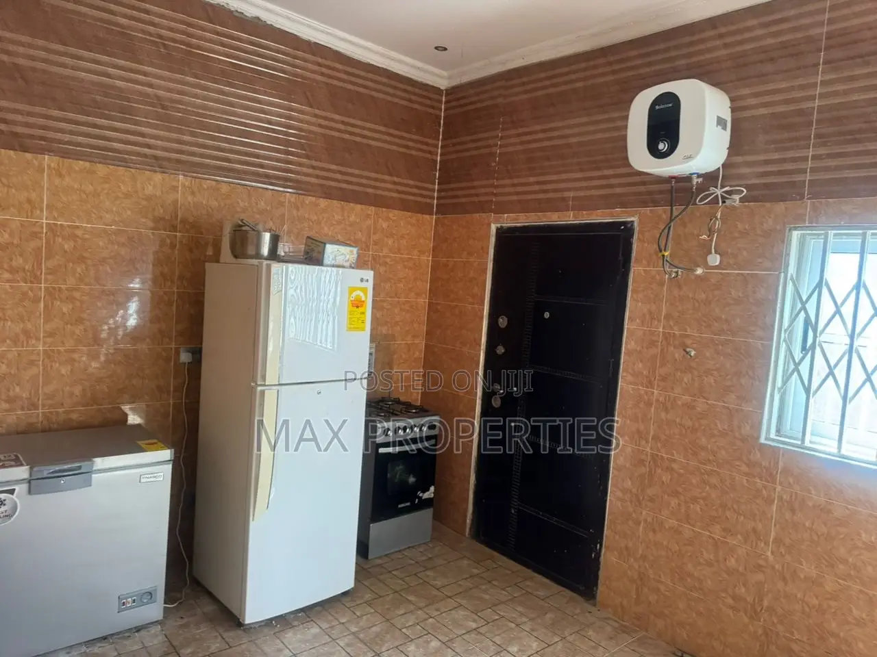 5bdrm House in Ablekuma for sale