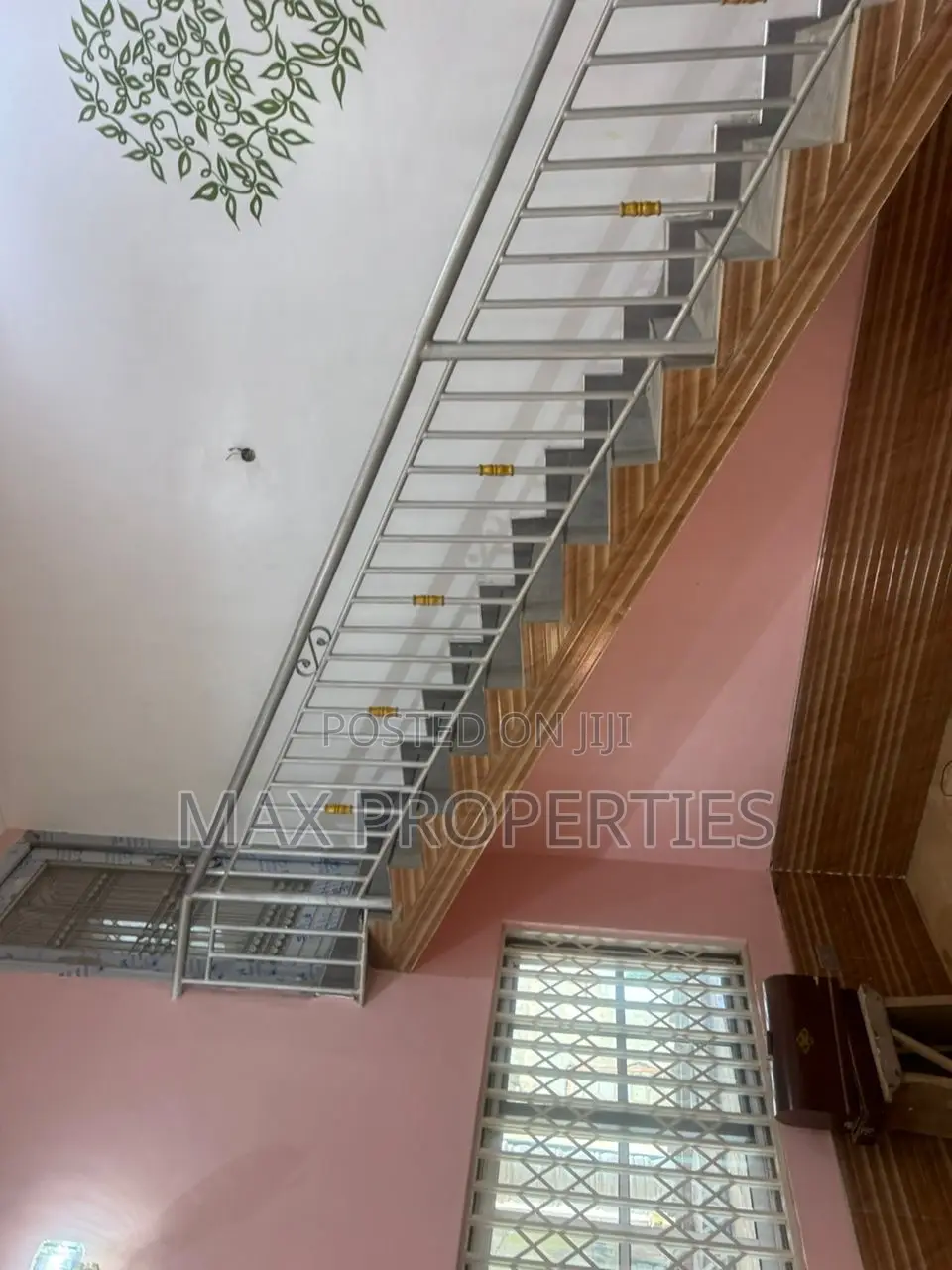 5bdrm House in Ablekuma for sale
