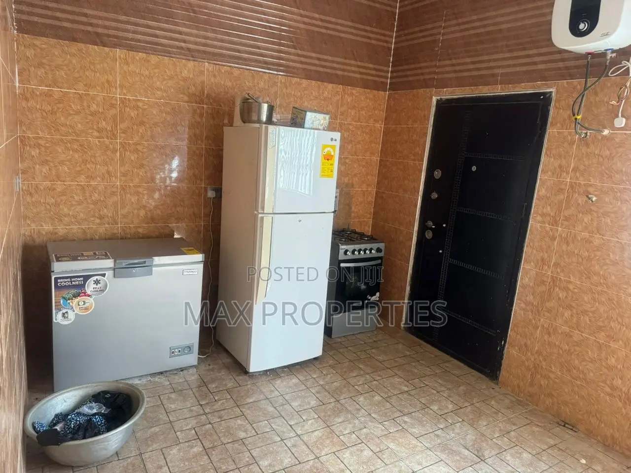 5bdrm House in Ablekuma for sale