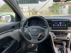 Hyundai Elantra 2017 Black