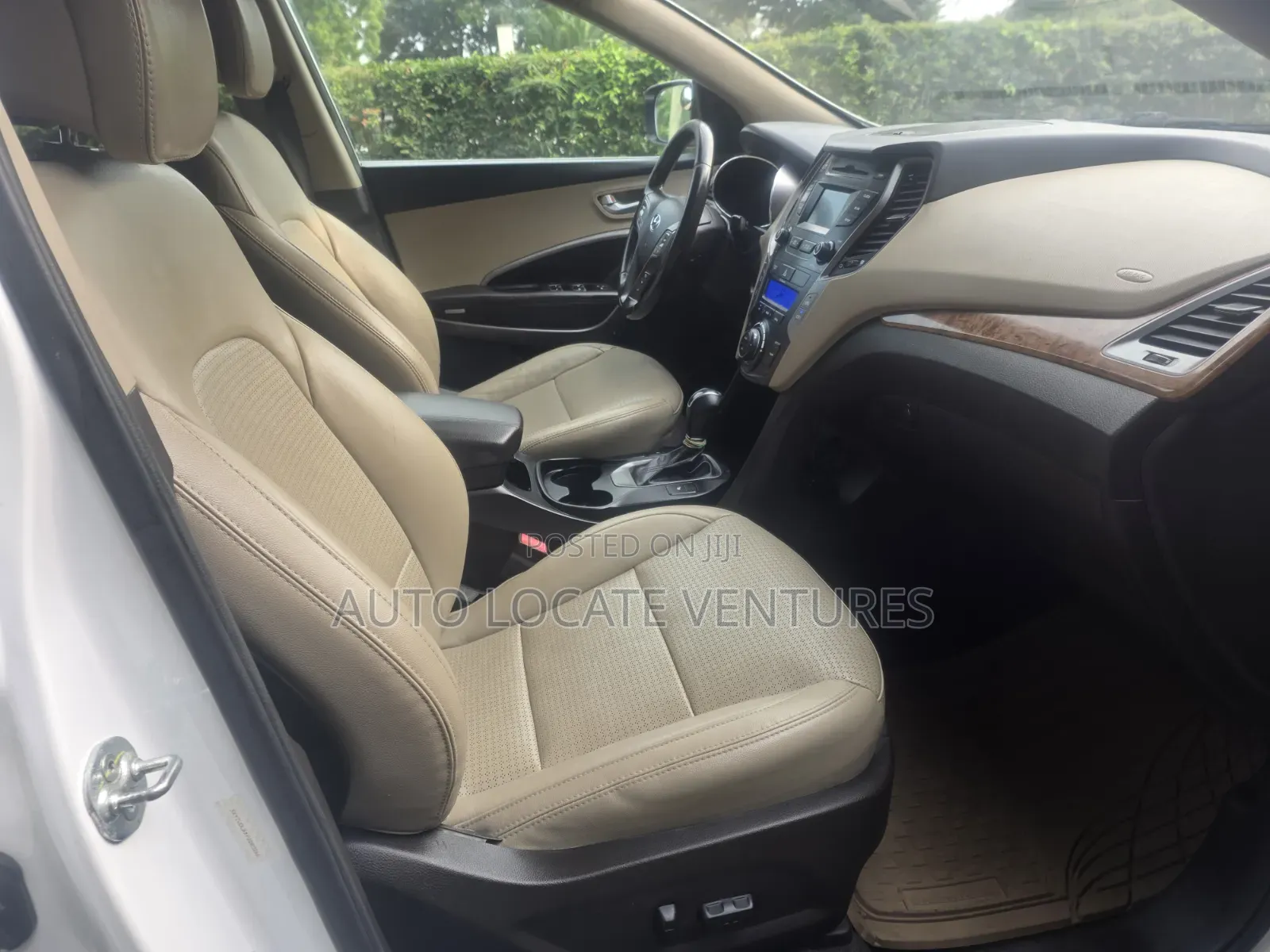 Hyundai Santa Fe 2015 White