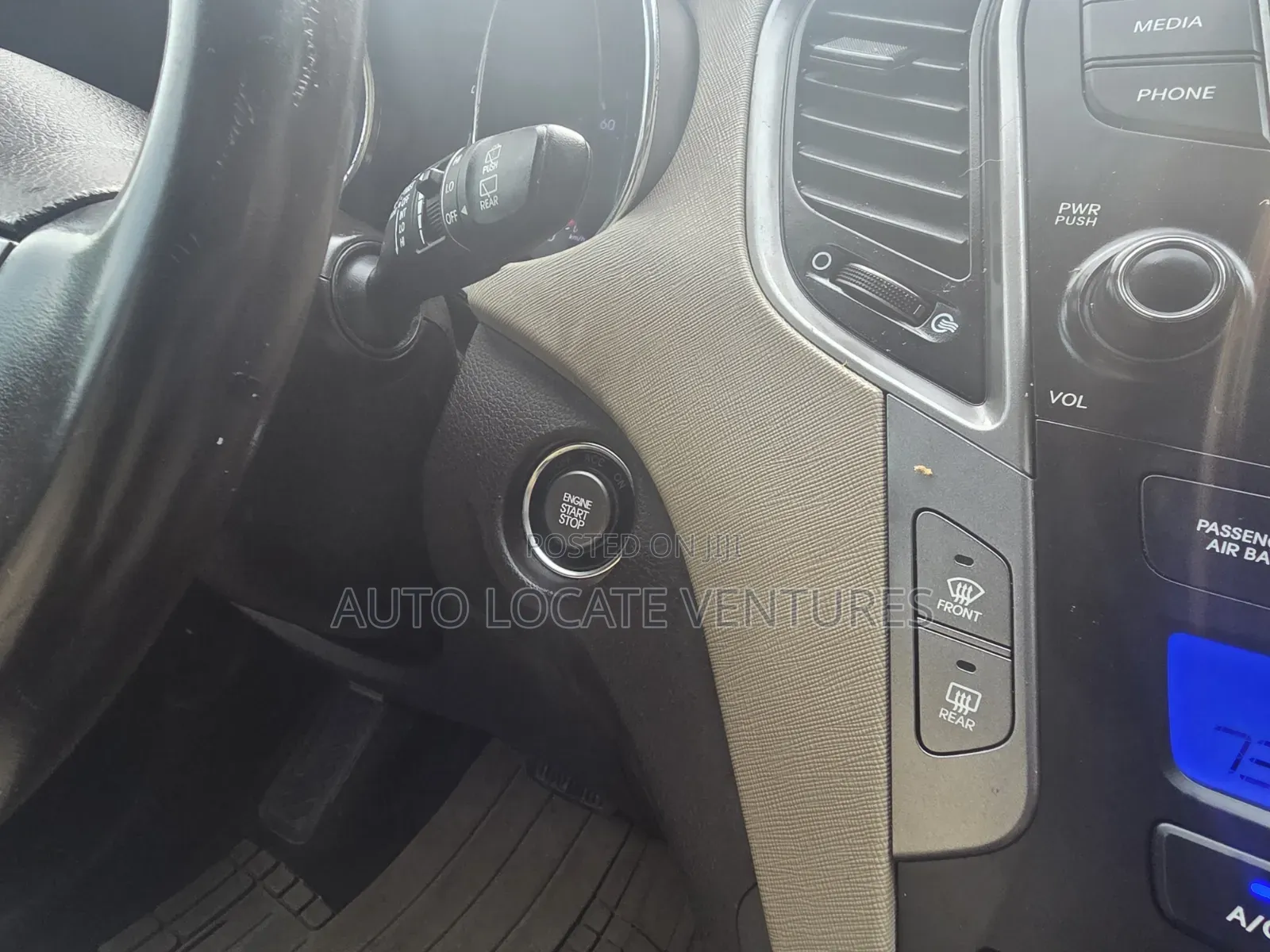 Hyundai Santa Fe 2015 White