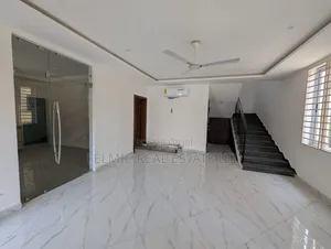 3bdrm Duplex in Felmic Real Estate, Mile 7 for rent