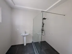 3bdrm Duplex in Felmic Real Estate, Mile 7 for rent