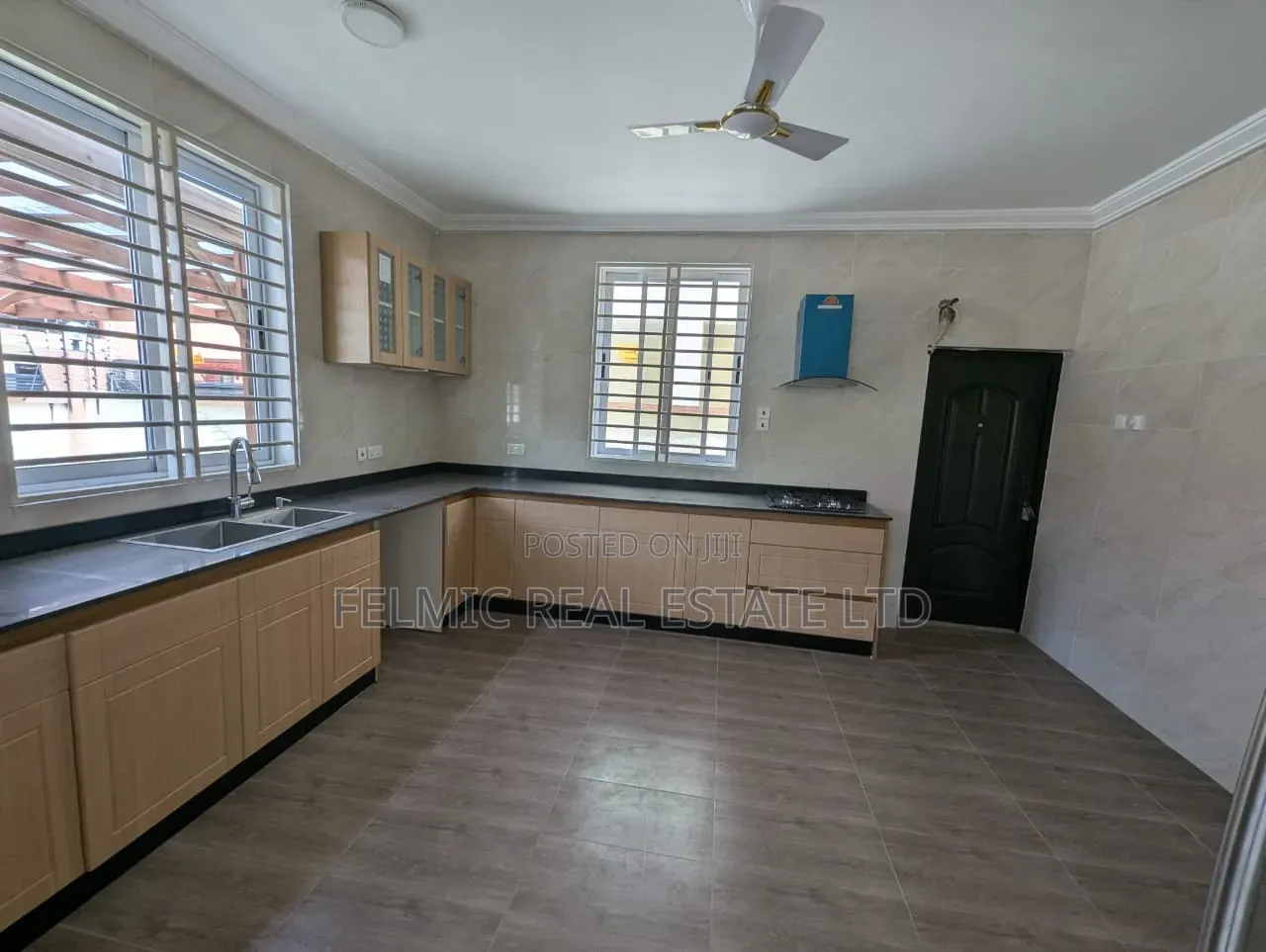 3bdrm Duplex in Felmic Real Estate, Mile 7 for rent