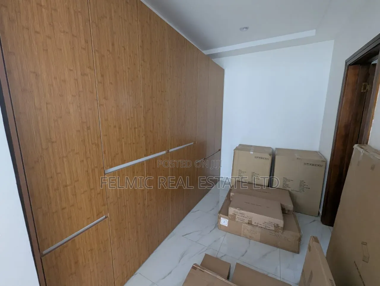 3bdrm Duplex in Felmic Real Estate, Mile 7 for rent
