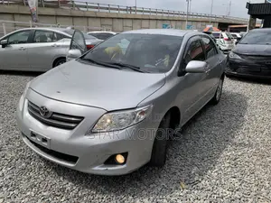 Toyota Corolla Altis 2010 Silver