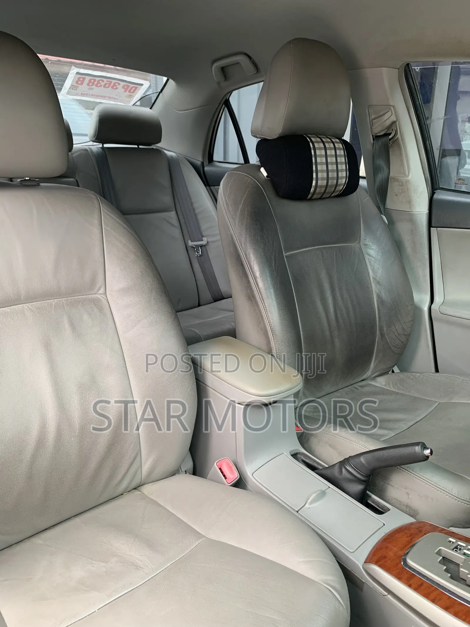 Toyota Corolla Altis 2010 Silver