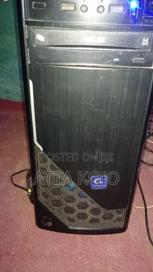 Desktop Computer Asus 8GB Intel Core i7 HDD 500GB