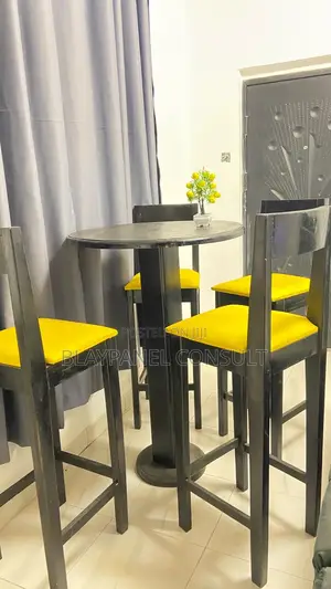 4-Seater High-Top Dining Set