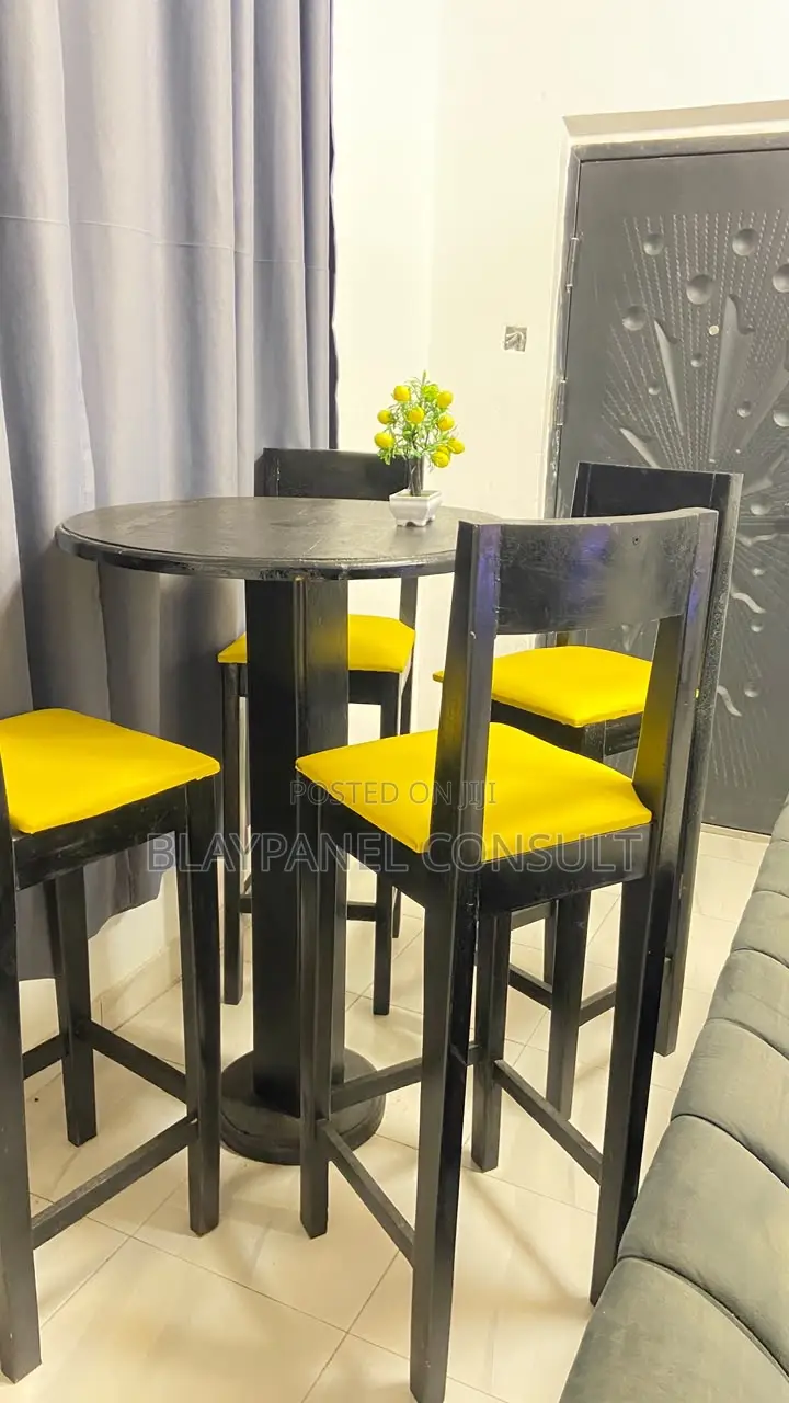 4-Seater High-Top Dining Set