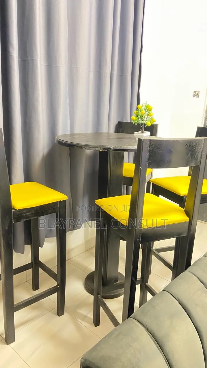 4-Seater High-Top Dining Set