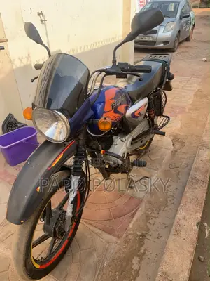 Bajaj Boxer 125 2020 Blue
