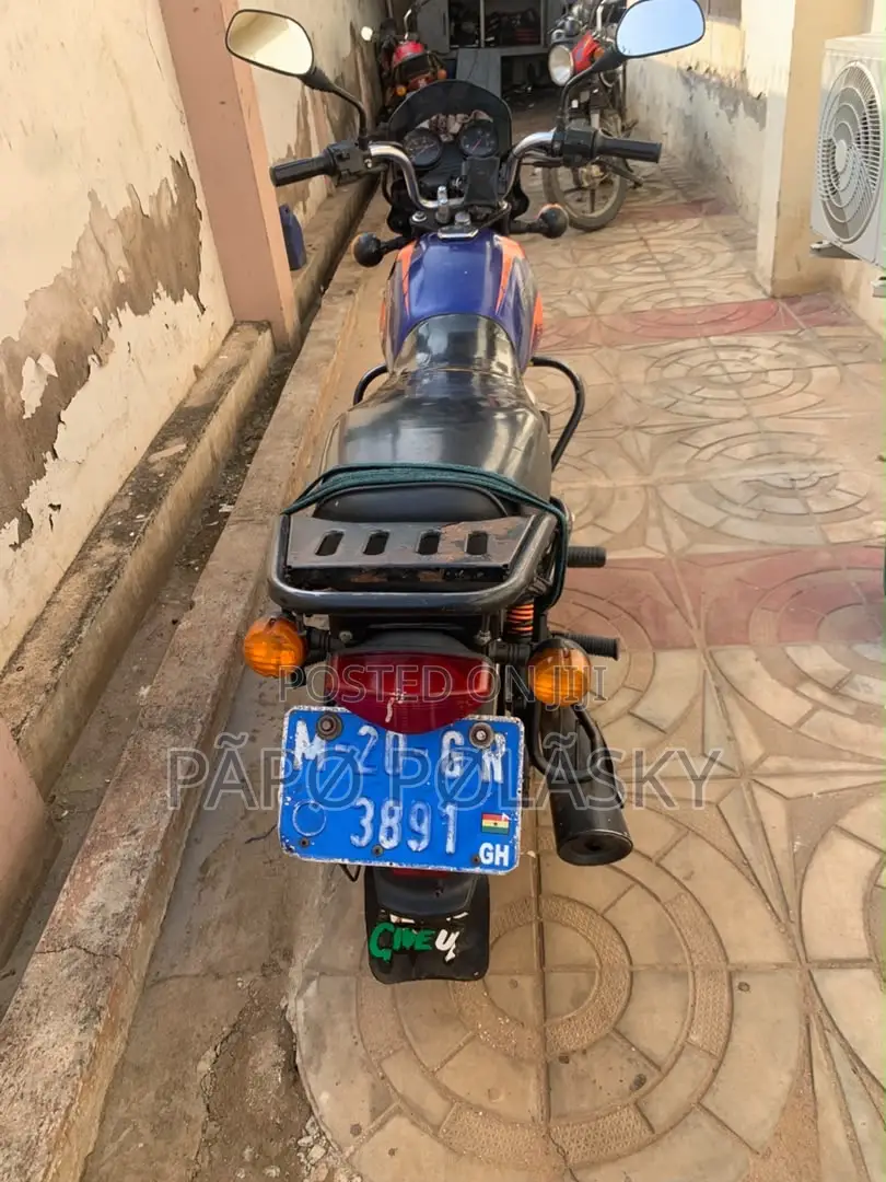 Bajaj Boxer 125 2020 Blue