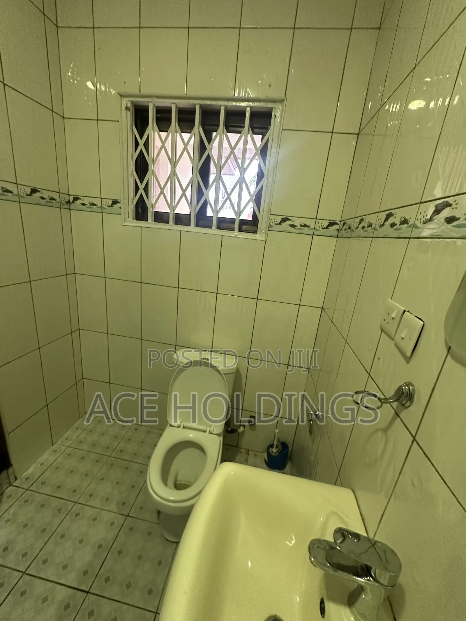3bdrm House in School Junction for rent
