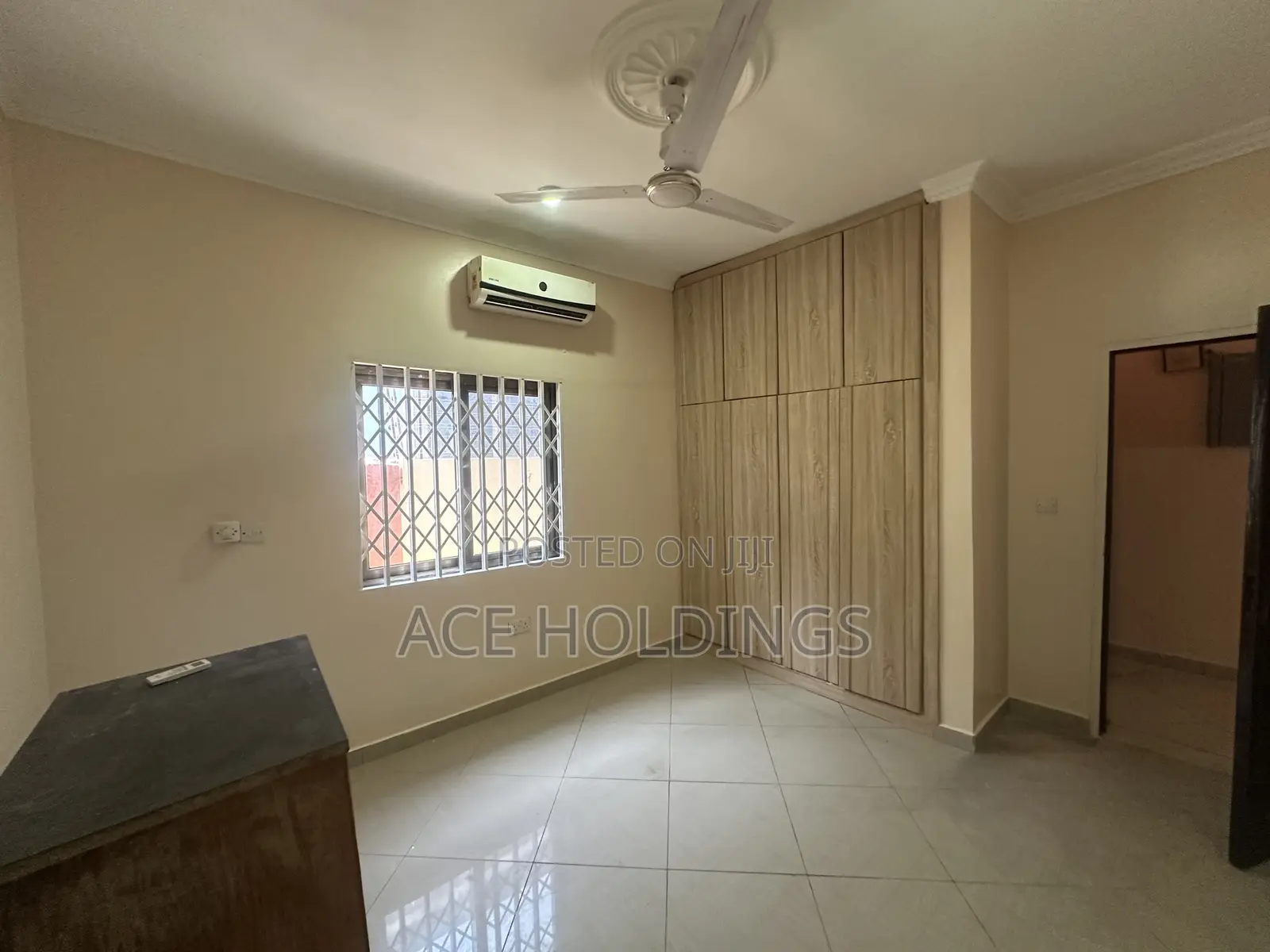 3bdrm House in School Junction for rent