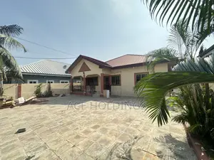 3bdrm House in School Junction for rent