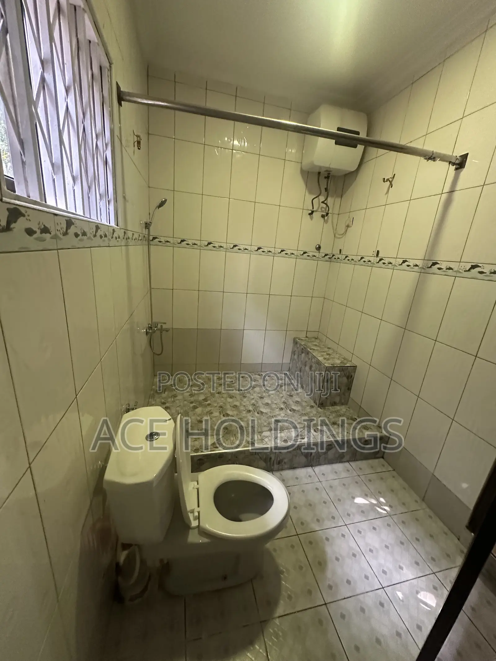3bdrm House in School Junction for rent