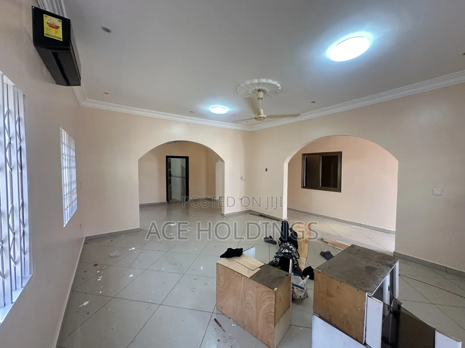 3bdrm House in School Junction for rent