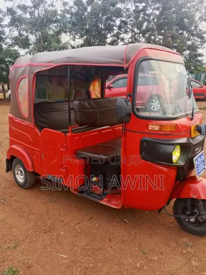 Bajaj RE 2026 Red