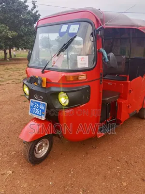 Bajaj RE 2026 Red