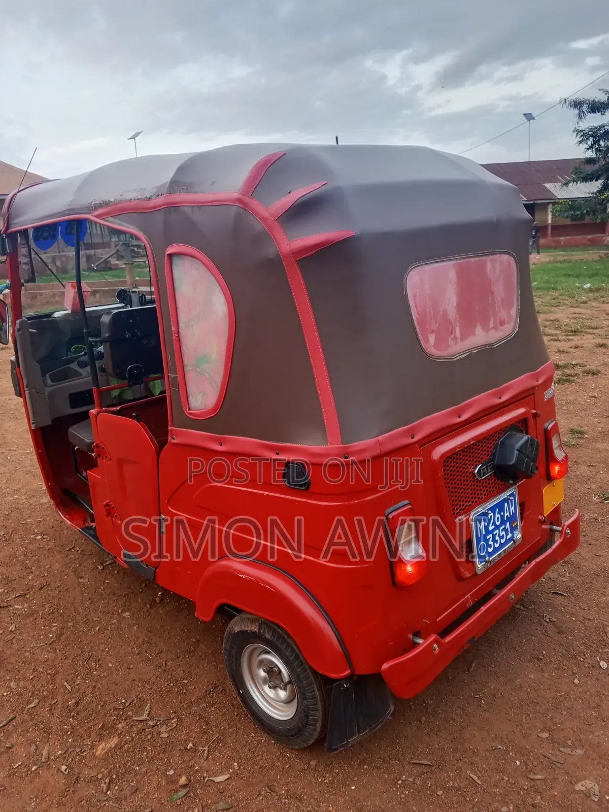 Bajaj RE 2026 Red