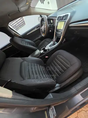 Ford Fusion SE 4dr Sedan (2.5L 4cyl 6A) 2014 Gray