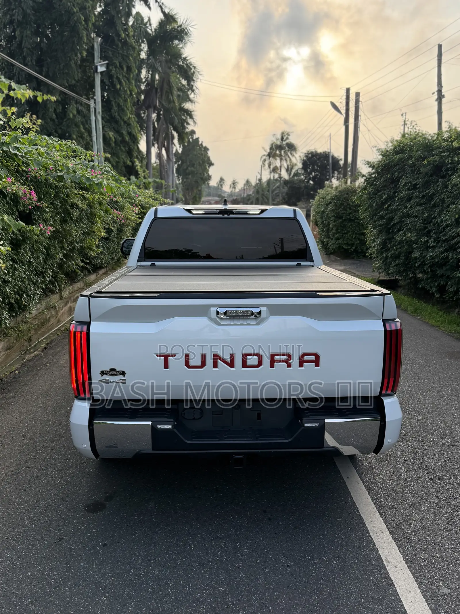 Toyota Tundra 1794 Edition CrewMax 5.5' Bed 2023 White