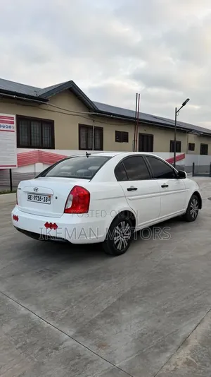 Hyundai Accent 2010 White